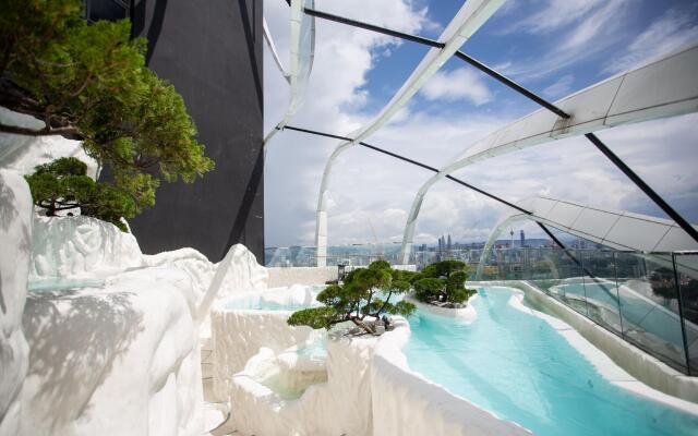 Arte Mont Kiara by PSM Luxury Suites