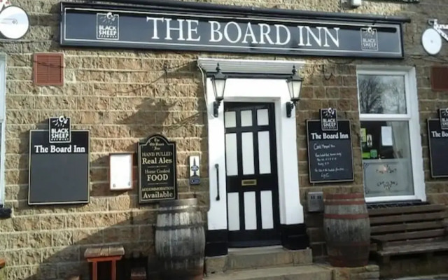 OYO The Board Inn