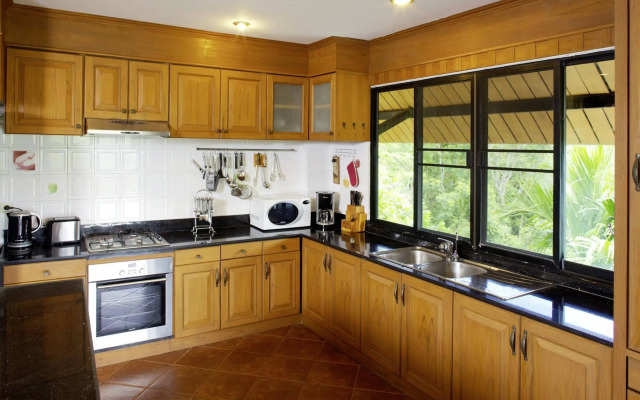 Thara Bayview Villa