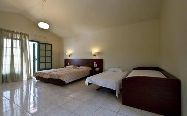 Skiathos Club Hotel Suites