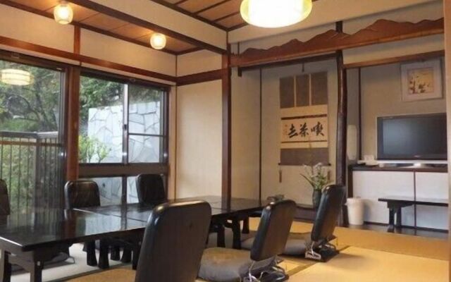 Uetoh Ryokan – Balcony – Gifu