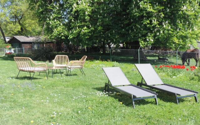 Manoir Le Parc near Paris & Disneyland