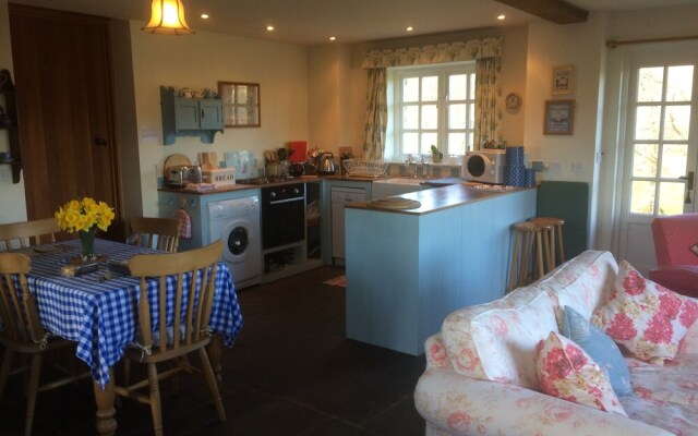 Alltybrain Farm Cottages and B&B