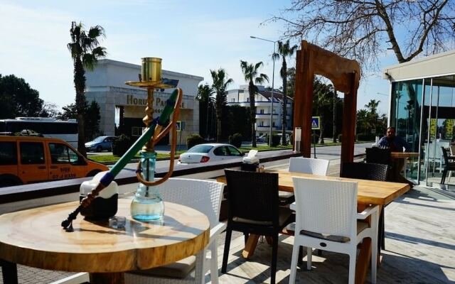 Side Alya Hotel