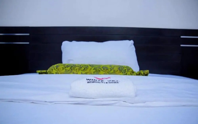 White Vill Hospitality And Homes