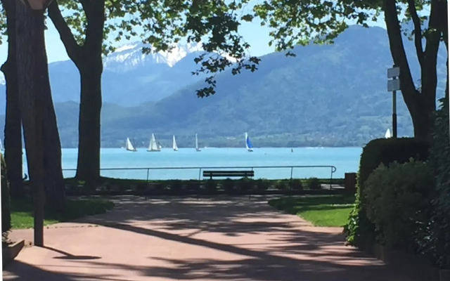 The One Suite Annecy