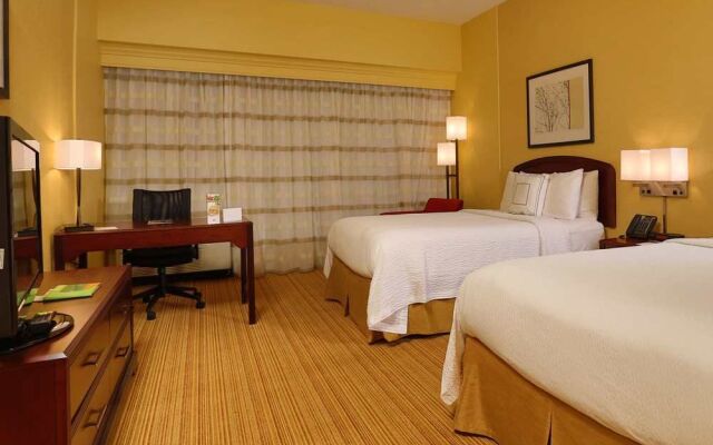 Courtyard Springfield Airport