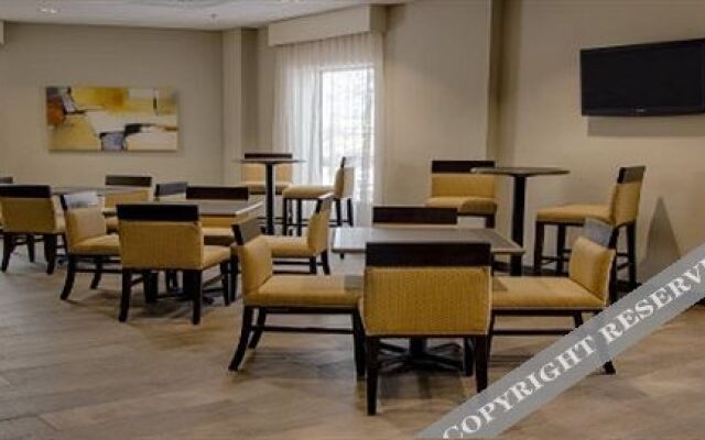 Americas Best Value Inn & Suites