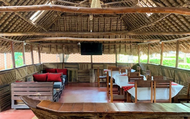 Patamu Restaurant & Lodge