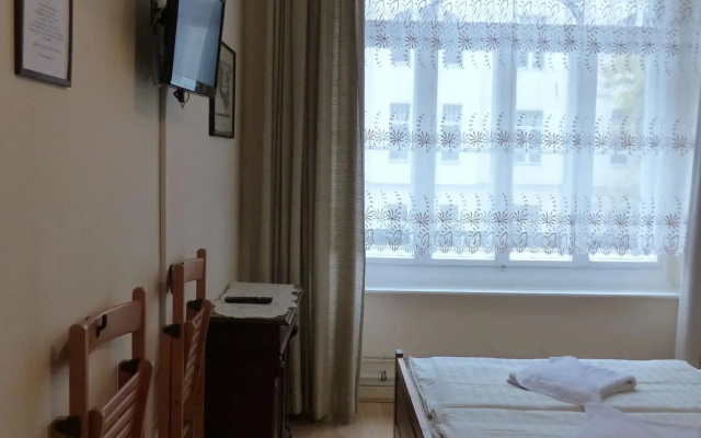 Hotel Pension Waizenegger am Kurfürstendamm