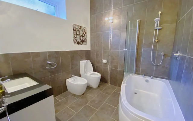Tyn Y Fron Country House