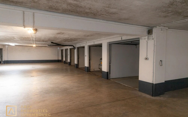 Modern Chic 2BR Apt W Balc close 2 cntr