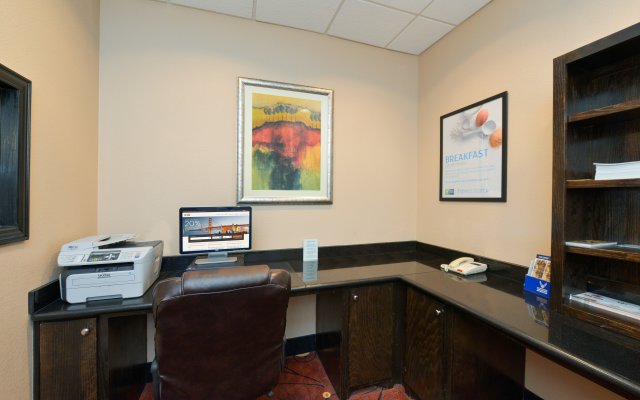 Holiday Inn Express Hotel & Suites Royse City, an IHG Hotel