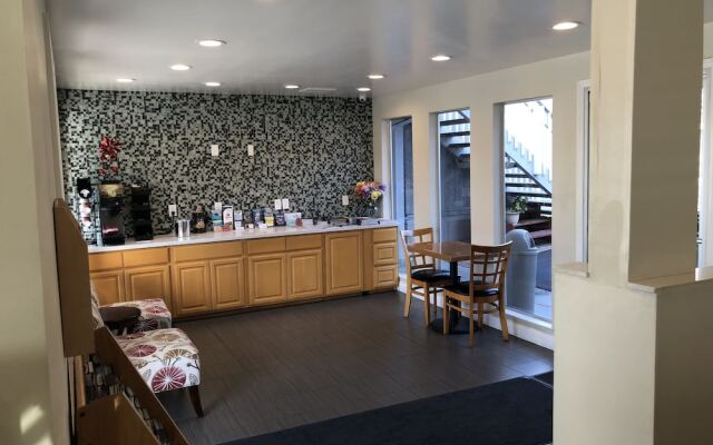 Best Western Ramona Inn -Monterey