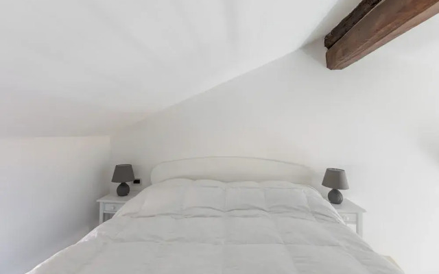 Cozy Mezzanine Apartment