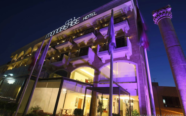 Monoberge Byblos Hotel