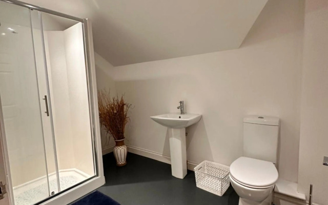 Joe Kelly Buildings flat 5