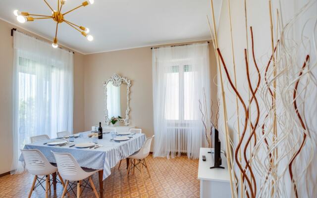 Rosamare Elegant Apartment