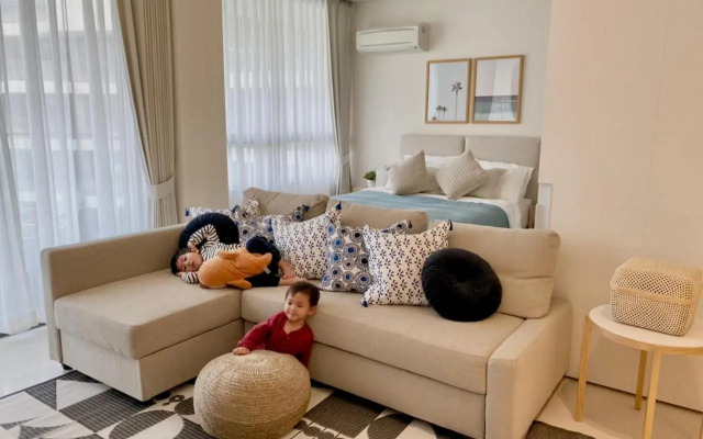 Veranda Seaview 2 BR Beach front residence HuaHin