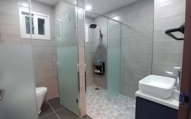 Tongyeong Grande Hostel