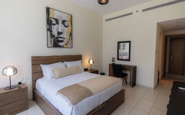 Large Modern 1-Bedroom in Bay Square 9