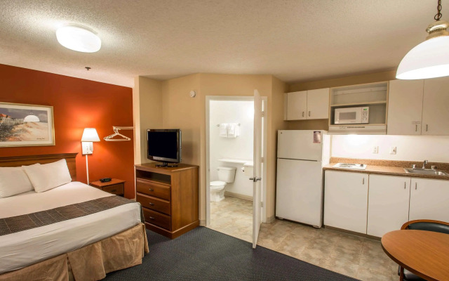 Suburban Studios Stuart near Federal Hwy 1