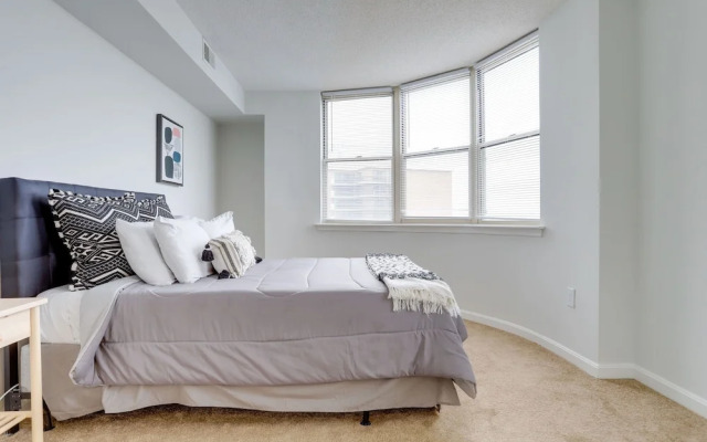 Fantastic Condo Ballston with gym