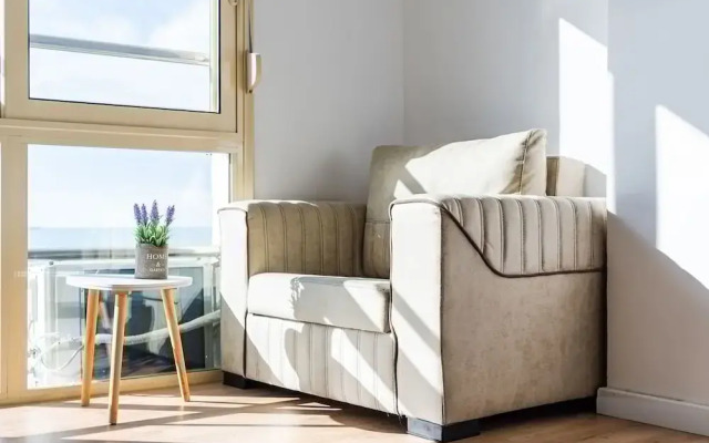 Studio With Amazing Sea View and Beach Access Durr s