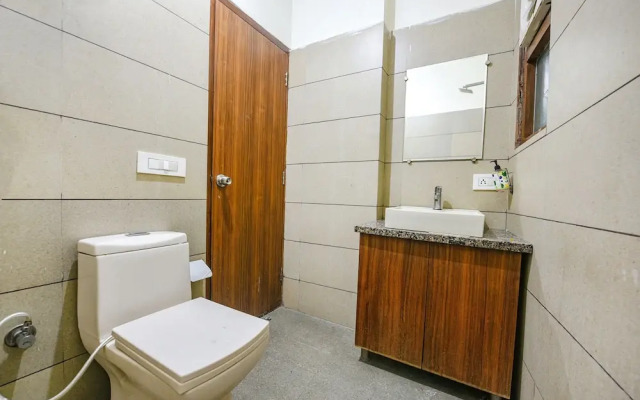 Fabhotel Savera Park
