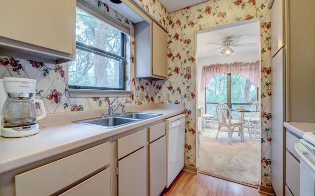 Lighthouse Tennis by Vtrips