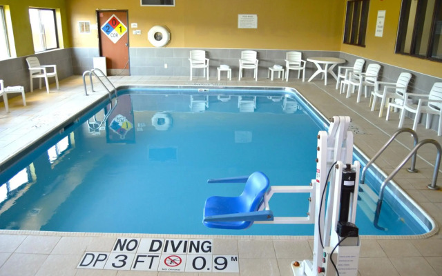 Quality Inn Coralville - Iowa River Landing