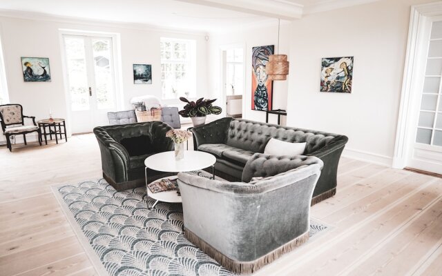 Lehnshøj Bed & Breakfast