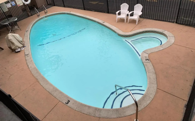 Olive Tree inn & Suites