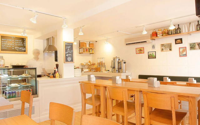 Bloomrooms @ Link Road