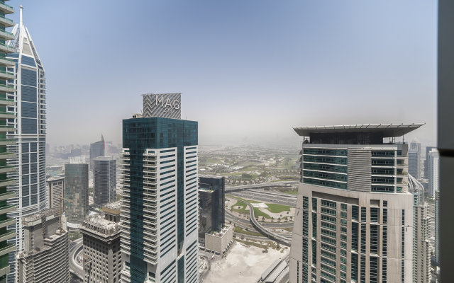 First Class Apt. with City Views in Dubai Marina