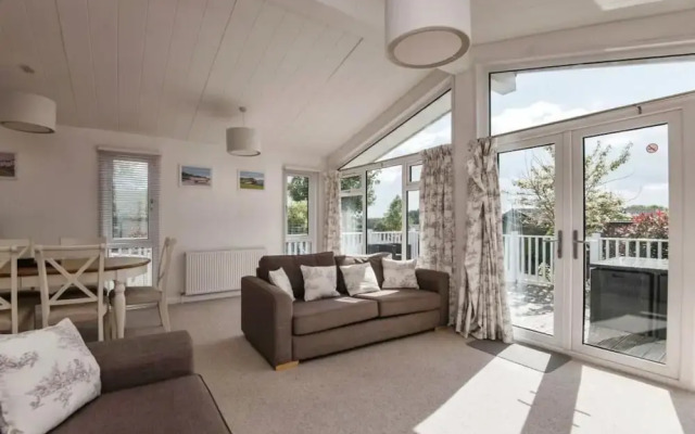 Remarkable 3-bed Lodge in Honiton