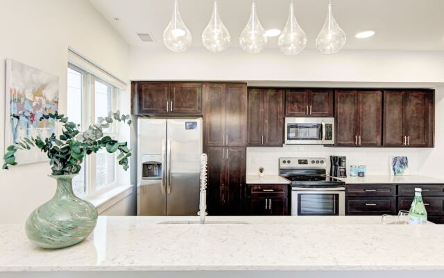 Renaissance Place Condos by Barsala