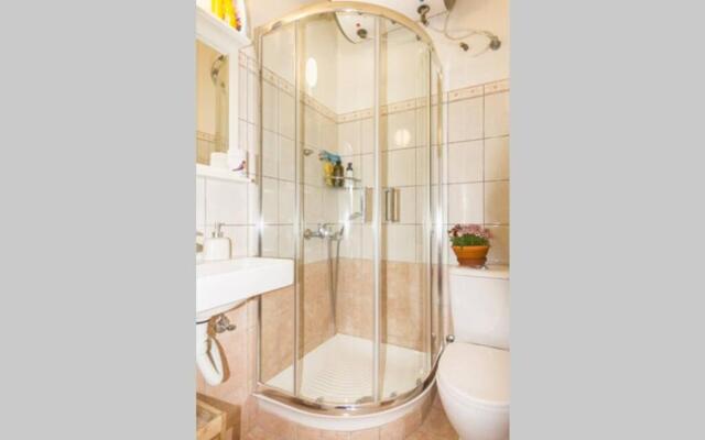 Estia House Cozy-Comfortable Apartment