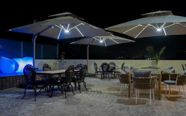 Hotel Clarks Inn Suites Kangra
