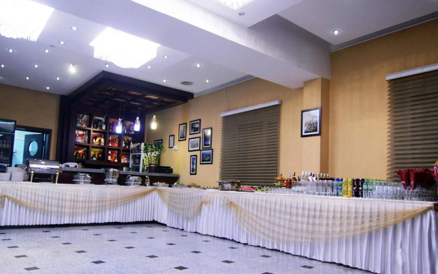 New West Hotel