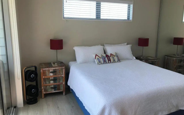The Beach Pod Studio - Tairua Bach