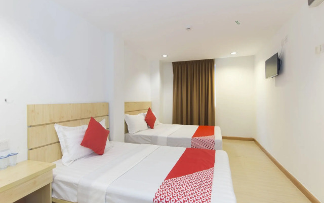 Super OYO 530 Dd Hotel