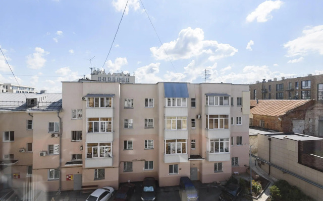 Apartments on Levo-Bulachnaya street 50