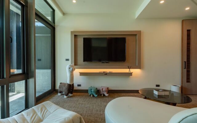 Seaview Villa Coastal Estate