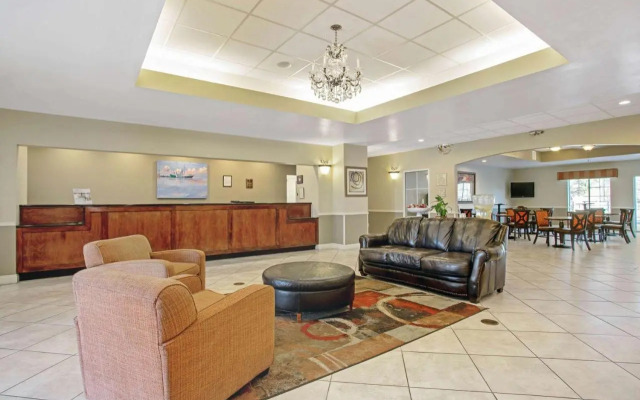 La Quinta by Wyndham PCB Coastal Palms