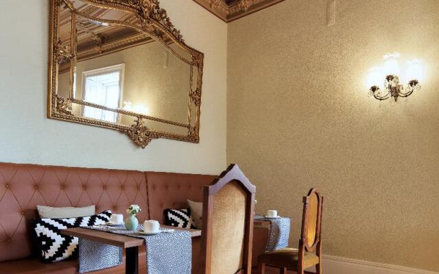The Rex Hotel