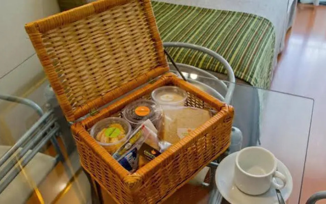RQ Providencia Suites