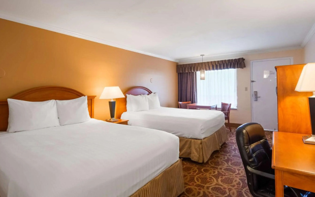 Sturgis Lodge & Suites, Travelodge by Wyndham