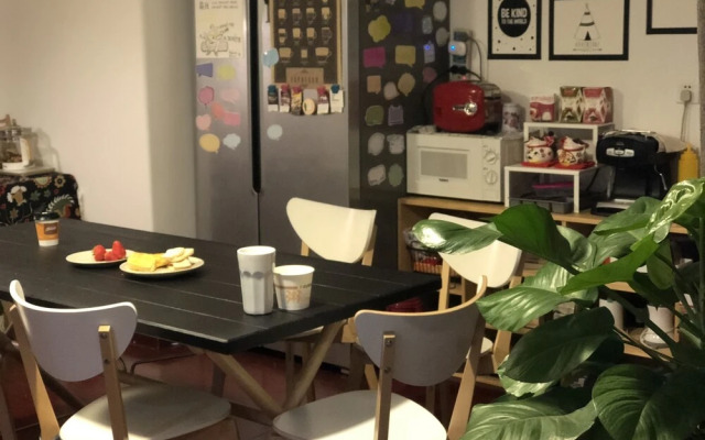 Simple Hostel