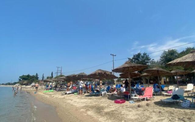 The Apricot Seafront Beach House